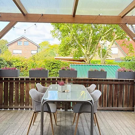 Gemuetliche Erdgeschosswohnung Mit Terrasse Und Kamin